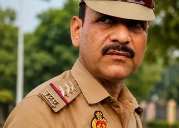 दो कोतवाल बदले, विश्वनाथ प्रताप सिंह की दुद्धी में वापसीजौनपुर से लौटे इंस्पेक्टर को मिली दुद्धी कोतवाली की कमान, धर्मेंद्र कुमार सिंह बने राबर्ट्सगंज कोतवाल।