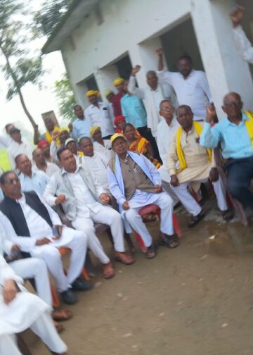 आदिवासी समाज की बैठक संपन्न।