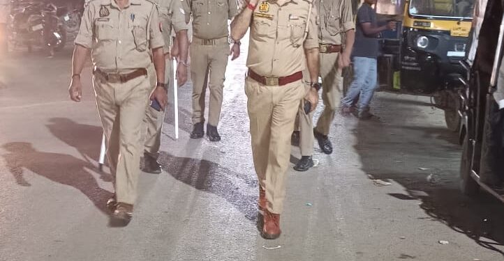 चार्ज संभालते ही एक्शन में आए नवागत कोतवाल विश्वनाथ प्रताप सिंह।