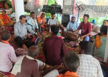 झंडेश्वर महादेव मंदिर में 24 घंटे का अखंड हरिकीर्तन संपन्न, भंडारे में उमड़ा श्रद्धालुओं का सैलाब ।।