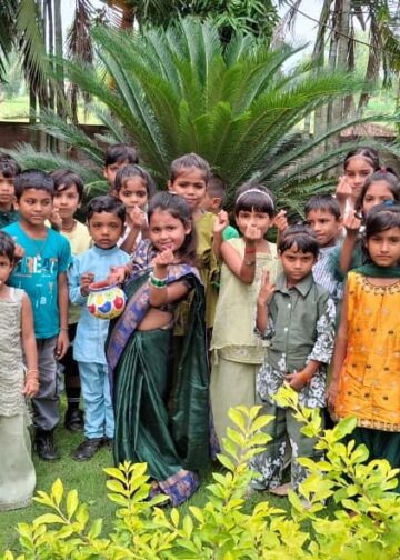 दी आर्यन्स एकेडमी में धूमधाम से मना सावन महोत्सव, बच्चों ने बिखेरे सांस्कृतिक रंग ।