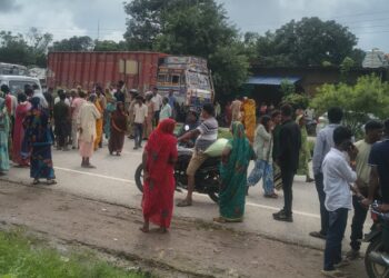 हाईवे पर दर्दनाक हादसा: पिकअप की चपेट में आने से आठ वर्षीय मासूम की मौत।