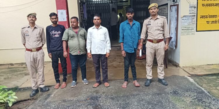 पैसों के लेनदेन को लेकर भिड़े दो पक्ष, पुलिस ने चार को किया गिरफ्तार ।।