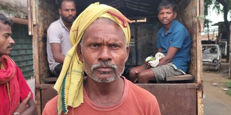 अनियंत्रित होकर गिरे बाइक सवार की इलाज के दौरान मौत।
