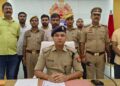 53 बंडलों में मिला 55.989 किलो गांजा, कार समेत करीब 35 लाख का माल बरामद; आरोपी पर पहले से दर्ज हैं 11 मुकदमे।
