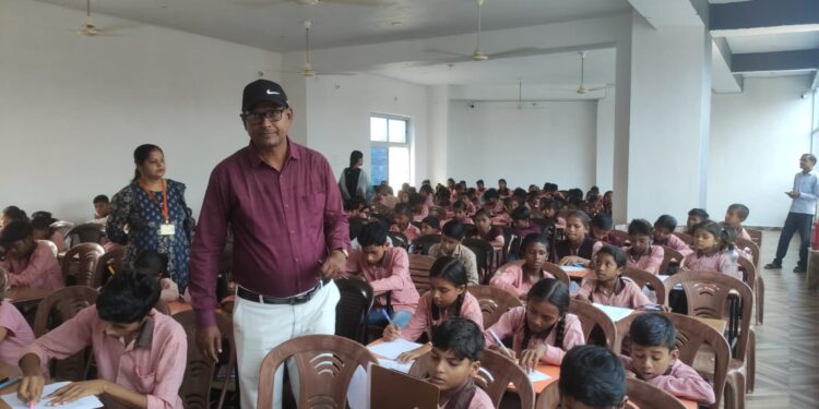 ब्लॉक स्तरीय मेधावी छात्र प्रतियोगिता सम्पन्न, 188 बच्चों ने किया प्रतिभाग।