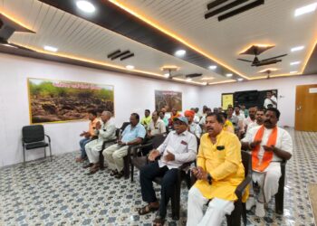 विहिप का 62वां स्थापना दिवस मनाया, हिंदू समाज को जागरूक रहने का आह्वान।
