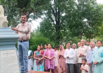 प्रेम भाई ने आदिवासी समाज में शिक्षा, स्वास्थ्य और स्वावलंबन की रखी मजबूत नींव।
