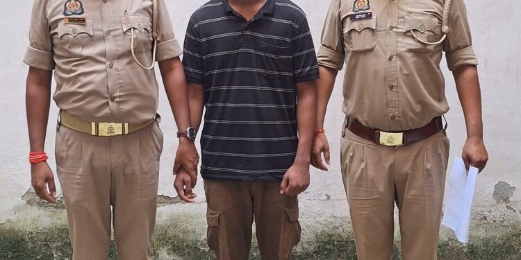 20 हजार के इनामी एनडीपीएस एक्ट के वांछित आरोपी को दुद्धी पुलिस ने दबोचा।