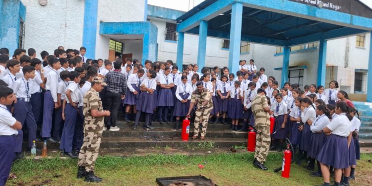 दीपावली पर सुरक्षा का पाठ: सीआईएसएफ फायर विंग ने सेंट जोसेफ स्कूल में किया अग्नि सुरक्षा जागरूकता कार्यक्रम ।।