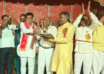 मुकुट पूजन के साथ रासलीला का भव्य शुभारंभ ।।