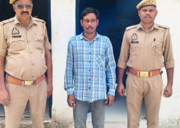 नकब लगाकर चोरी का पुलिस ने किया 12 घंटे में खुलासा, ₹81,300 की पूरी रकम बरामद