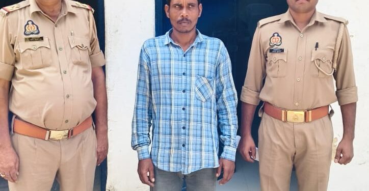 नकब लगाकर चोरी का पुलिस ने किया 12 घंटे में खुलासा, ₹81,300 की पूरी रकम बरामद