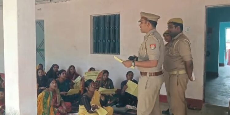 मिशन शक्ति के तहत म्योरपुर पुलिस ने चलाया जागरूकता अभियान।