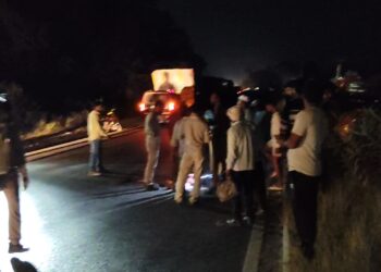 हाइवा के धक्के से मोटरसाइकिल सवार की इलाज के दौरान मौत।