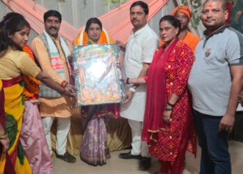 नवनियुक्त महिला मोर्चा जिलाध्यक्ष आशा विश्वकर्मा का चोपन में जोरदार स्वागत, कार्यकर्ताओं में दिखा उत्साह।