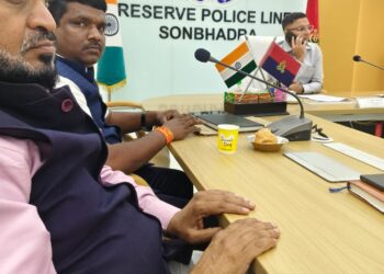 रॉबर्ट्सगंज सब्जी मंडी अग्निकांड के पीड़ित व्यापारियों को तत्काल राहत एवं मुआवजा दिलाने की माँग।
