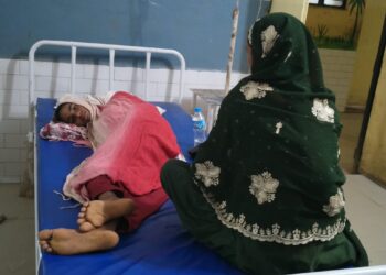 खेत में काम कर रही 11 वर्षीय बच्ची को जहरीले जंतु ने काटा।