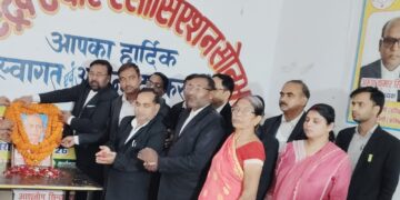 लौह पुरूष सरदार वल्लभ भाई पटेल को अधिवक्ताओं ने जयंती पर किया याद।